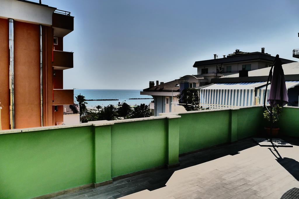 Hotel Desiree San Benedetto del Tronto Exterior photo