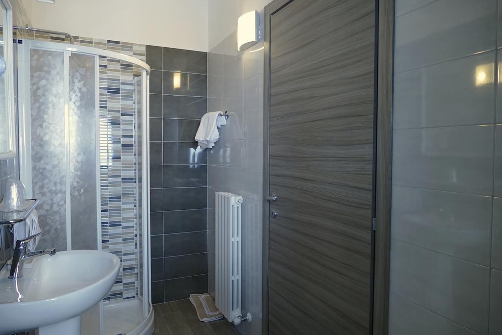 Hotel Desiree San Benedetto del Tronto Exterior photo