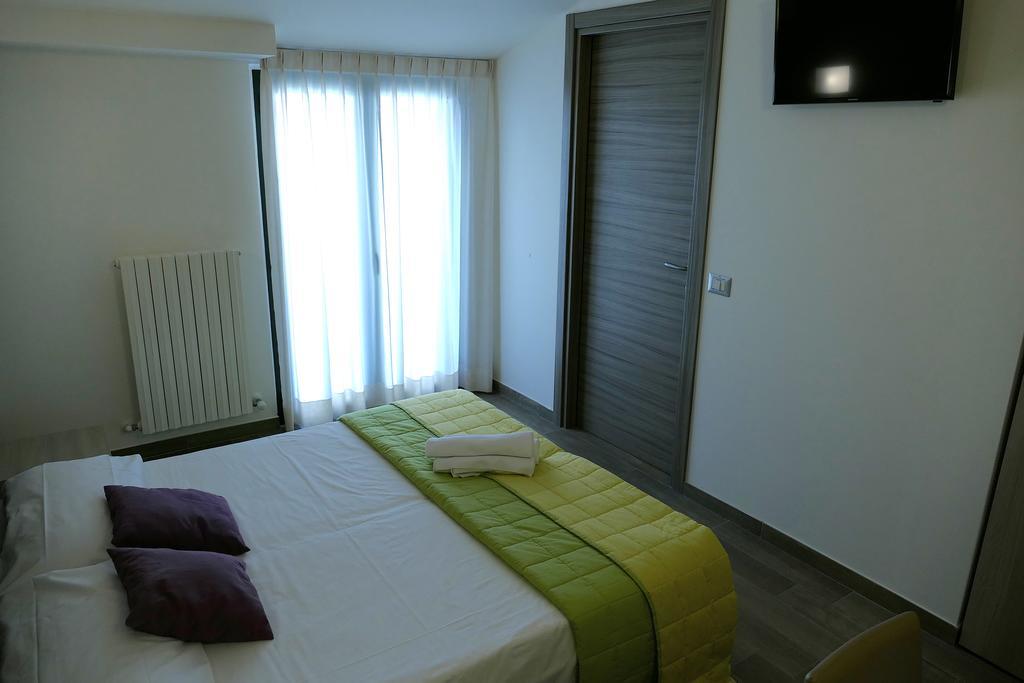 Hotel Desiree San Benedetto del Tronto Exterior photo